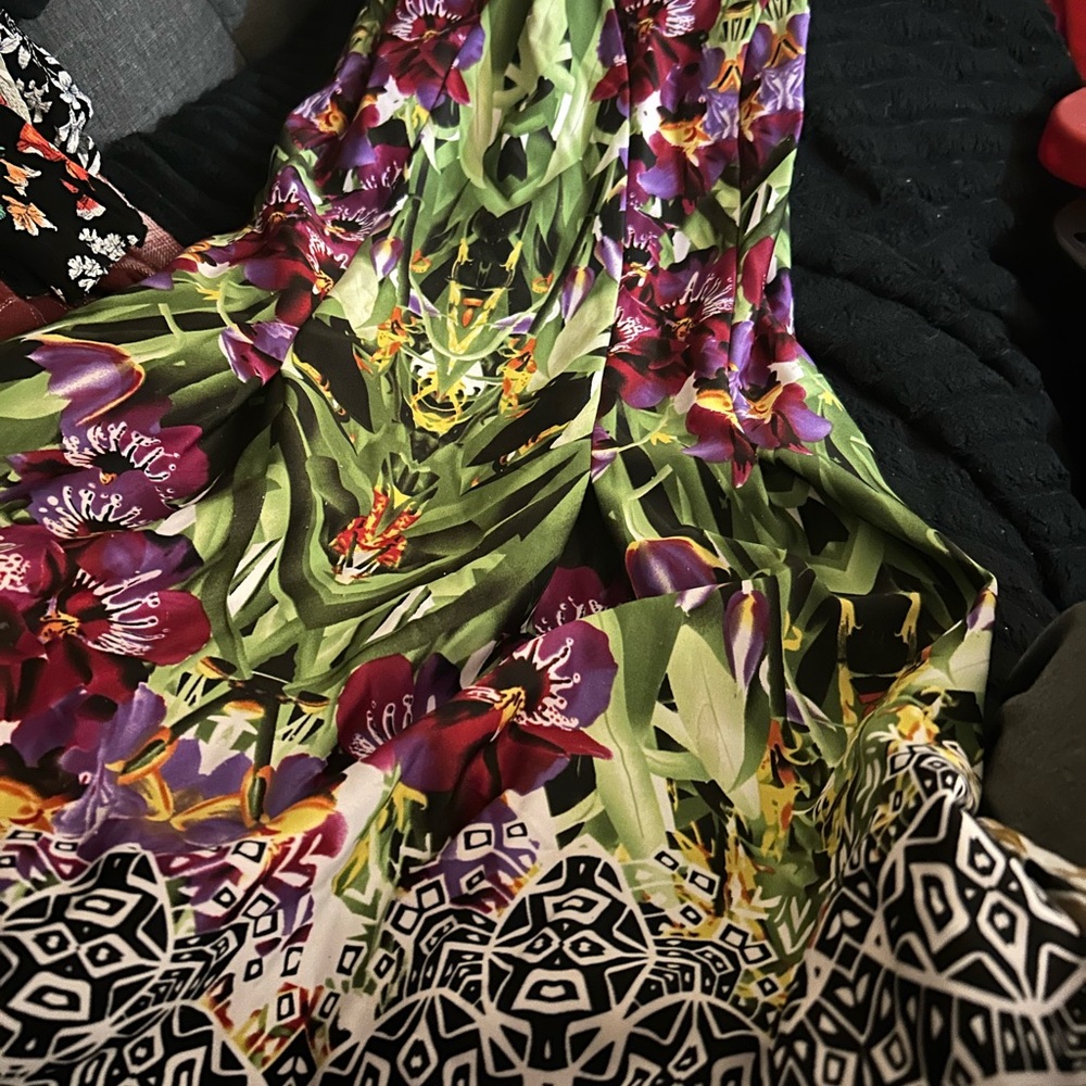 Floral and Geometric Patterned long ile Dress